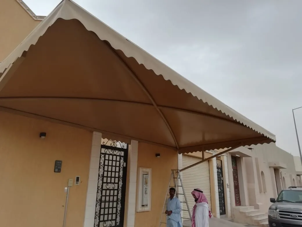 مظلات خارجية للمنازل في حي الحرزات بجدة 