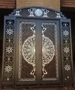 حداد منتقل في تركيب أبواب وشبابيك ونوافذ في جدة بجودة عالية