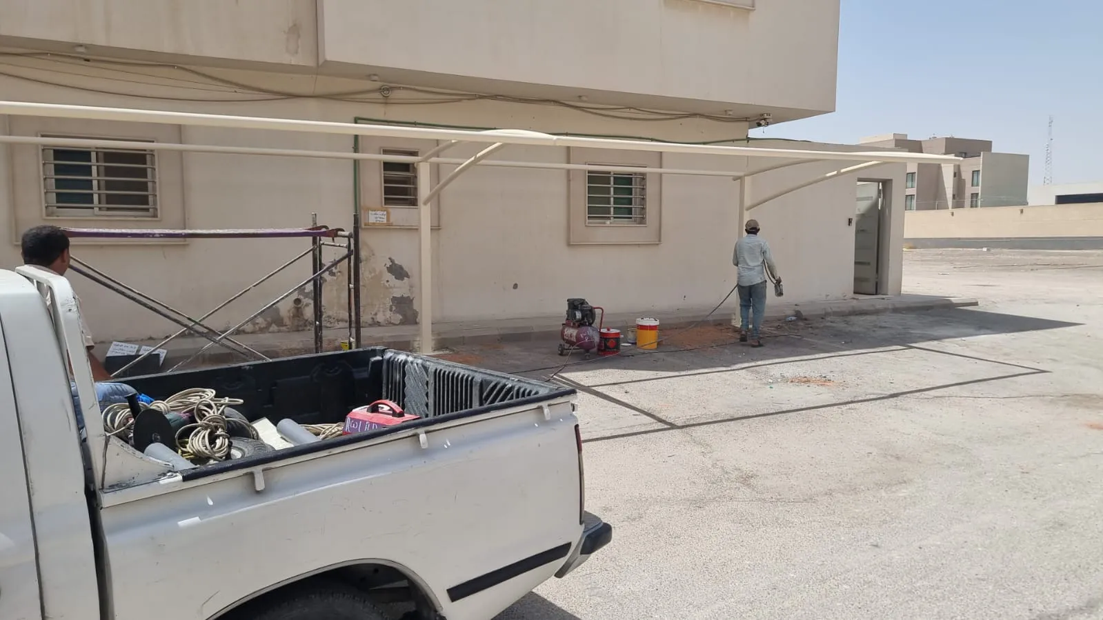 تركيب مظلات وسواتر حي ألواحه