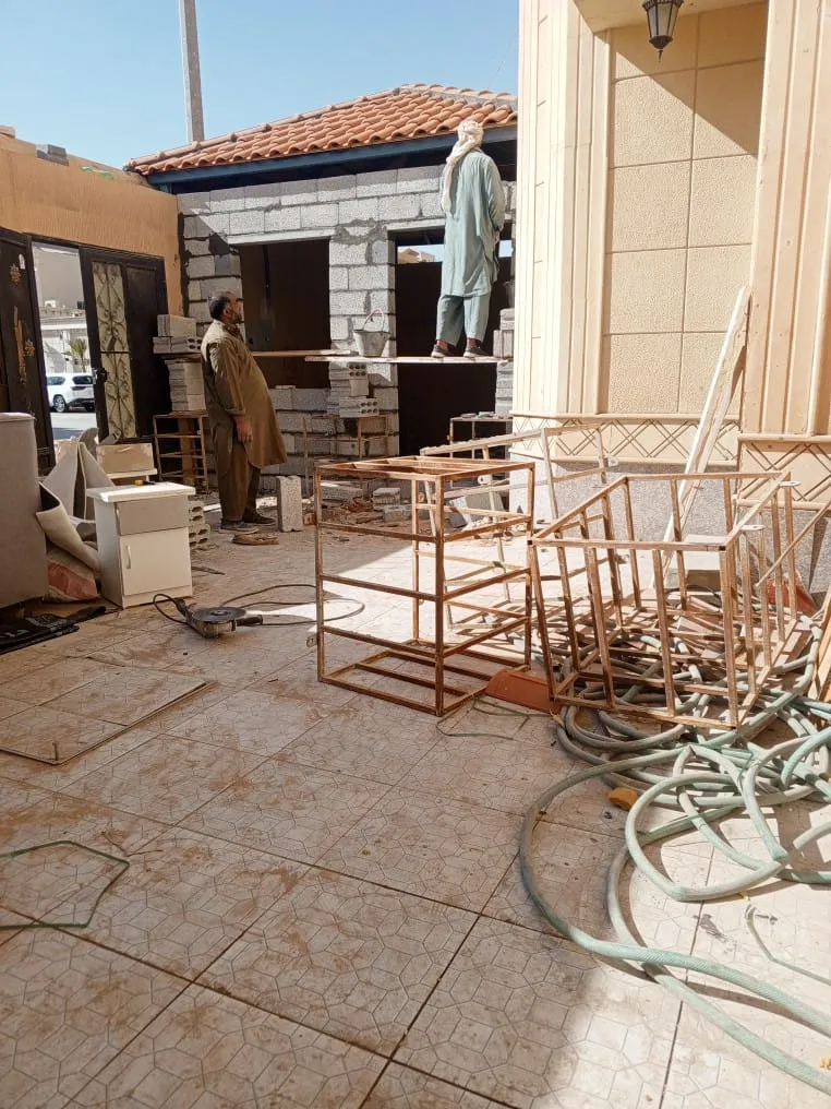 تركيب أسقف قرميد للملاحق في حي الحرزات