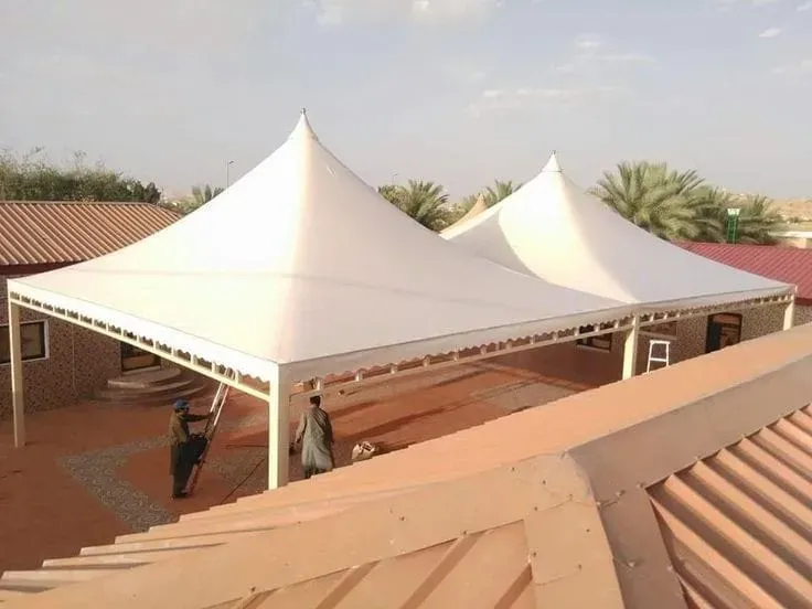 تركيب مظلات هرميه حي السامر بجدة