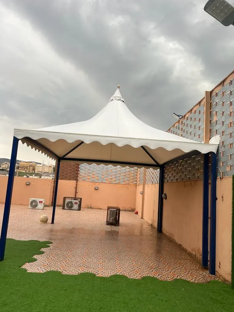 تركيب مظلات هرميه حي السامر بجدة
