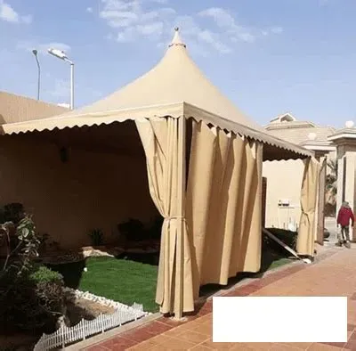 تركيب مظلات هرميه حي السامر بجدة