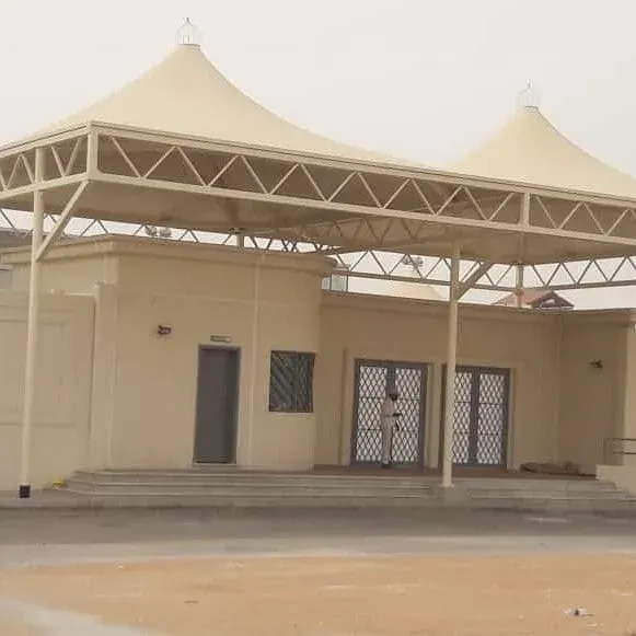 تركيب مظلات هرميه حي السامر بجدة