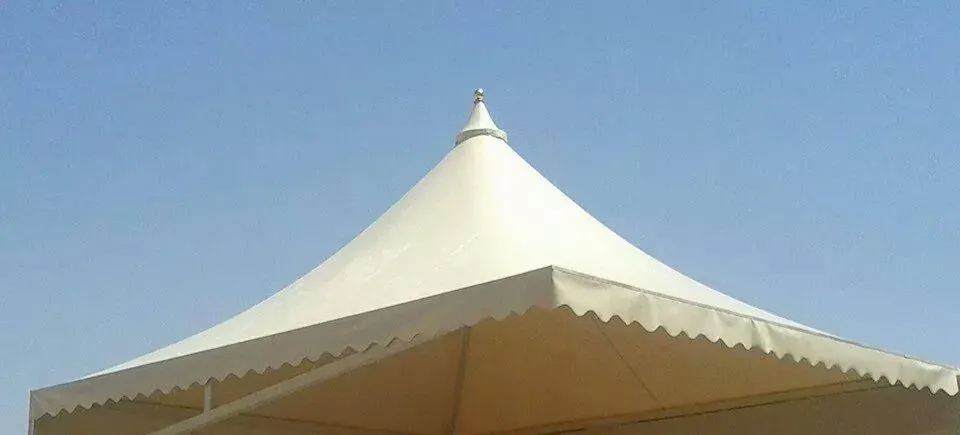 تركيب مظلات هرميه حي السامر بجدة