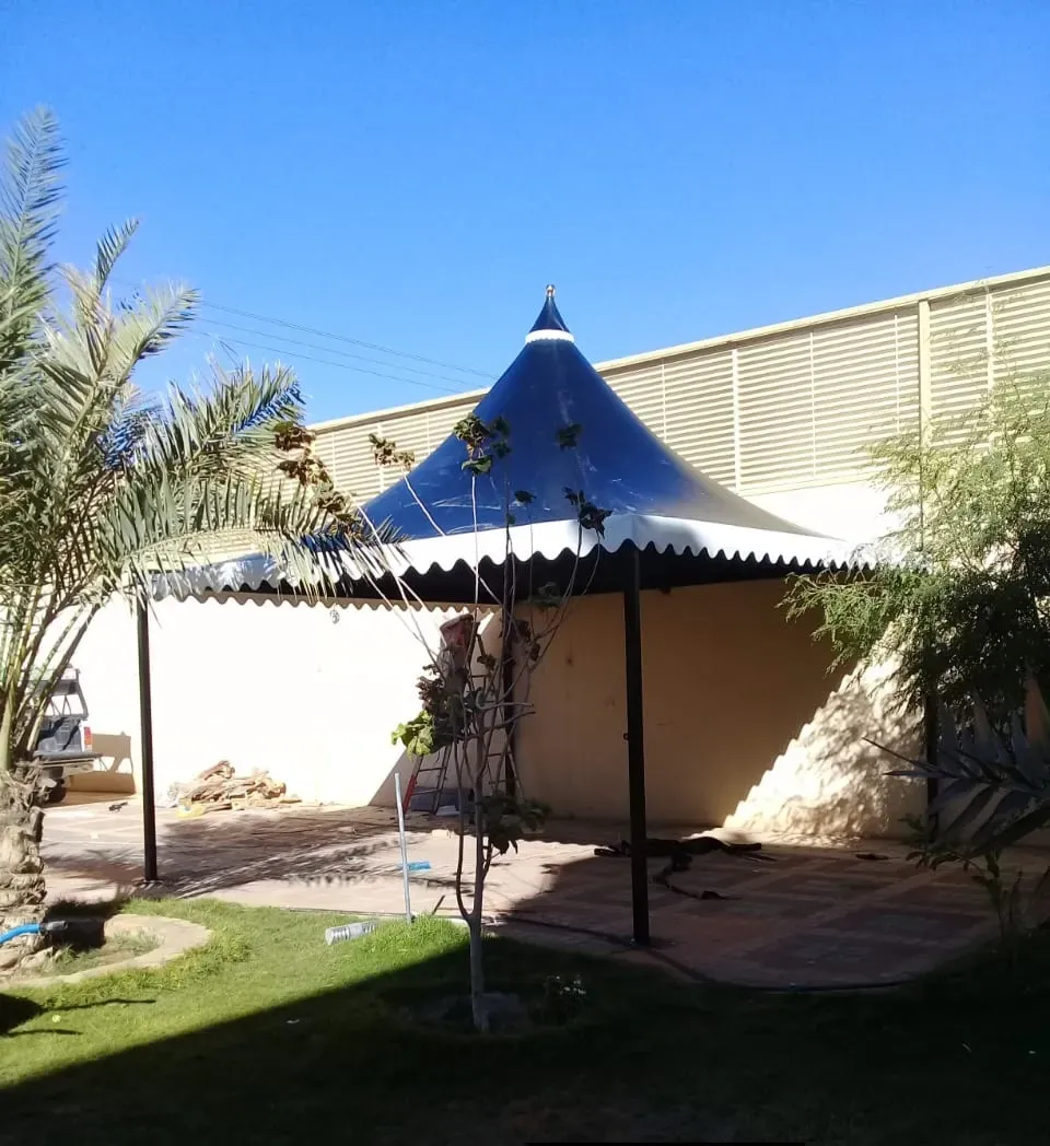 تركيب مظلات هرميه حي السامر بجدة