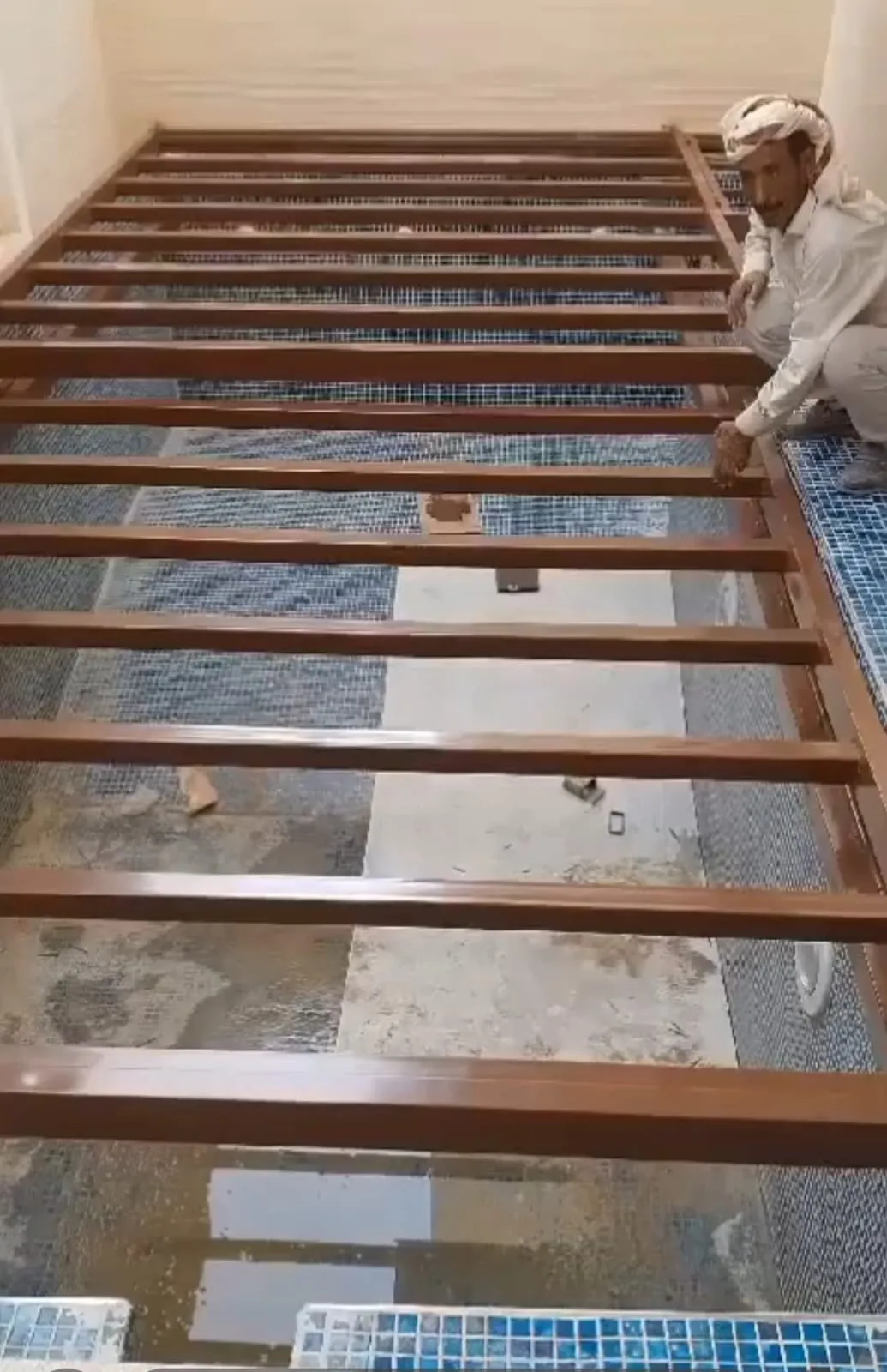 تركيب مظلات كهربائية وتغطيه مسابح حي الصواري بجدة