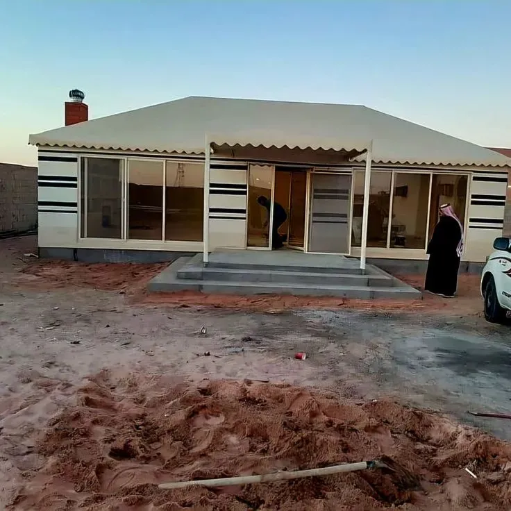مجالس خارجية زجاجية للضيوف في جدة