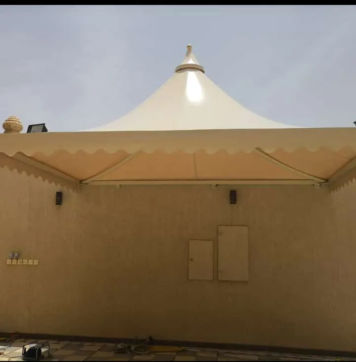 مظلات خارجية للمنازل في حي الحرزات بجدة