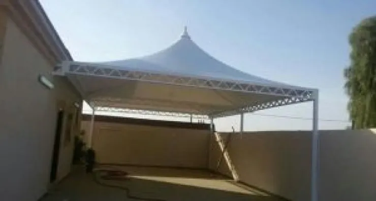 تركيب مظلات هرمية ومظلات مخروطية بجدة