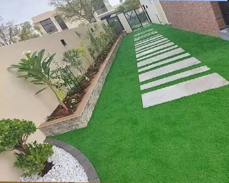 تركيب مظلات استرحات مع العشب الصناعي في جدة 