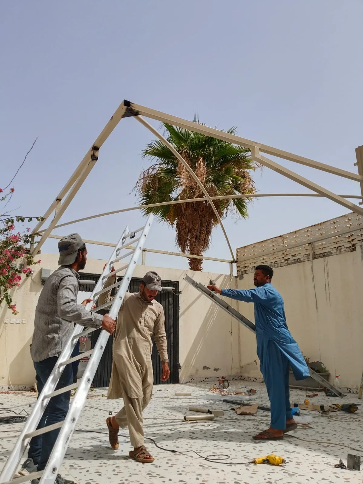 شركة تنفيذ أعمال المظلات في جدة حي الصالحية