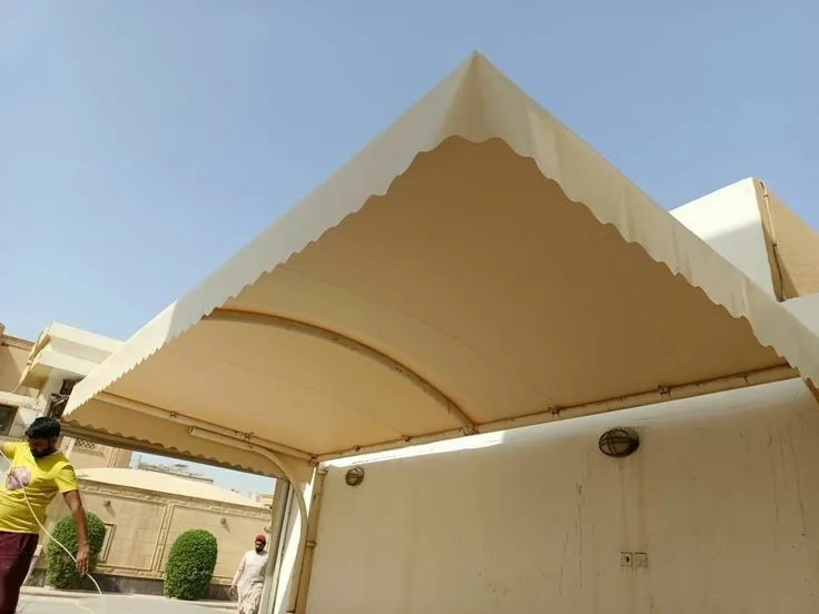 تركيب مظلات سيارات مقص ومداخل منازل جدة