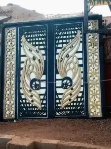 معلم تركيب ابواب وشبابيك في جدة