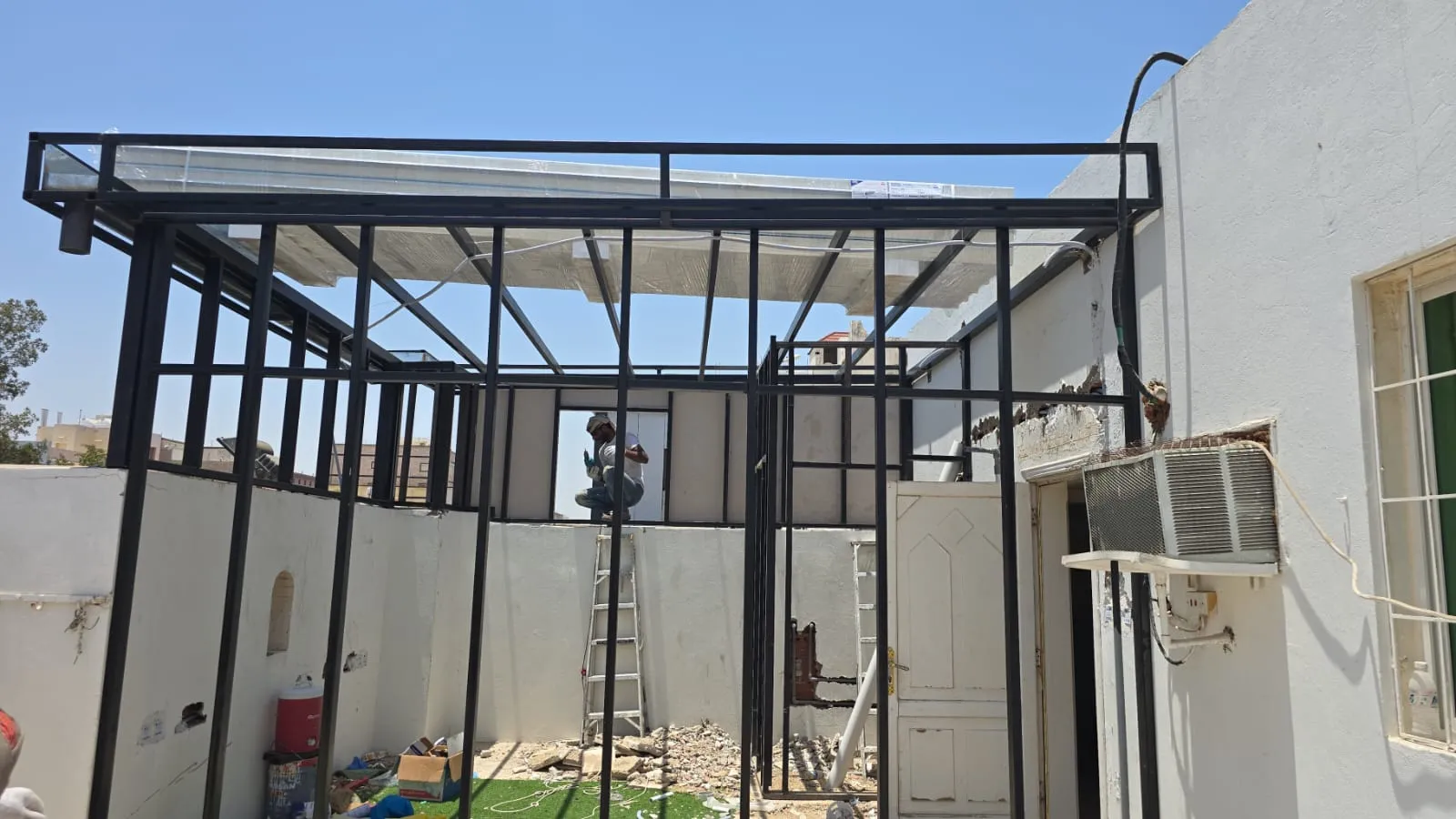 انواع حديد الهناجر والمستودعات الحديثة لعام 2026بجدة