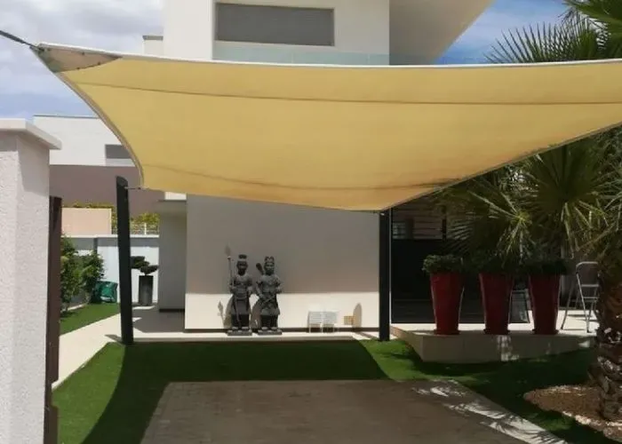 تركيب مظلات شد إنشائي – تصميمات عصرية ومتينة حسب الطلب بجدة