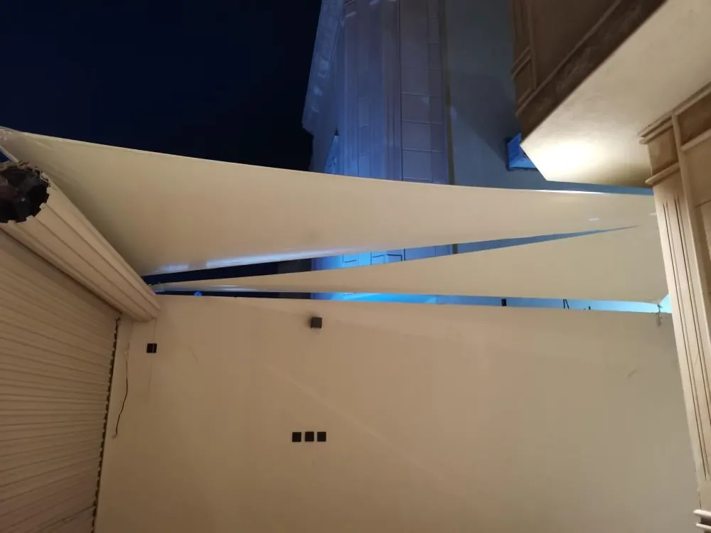 تركيب مظلات شد إنشائي – تصميمات عصرية ومتينة حسب الطلب بجدة