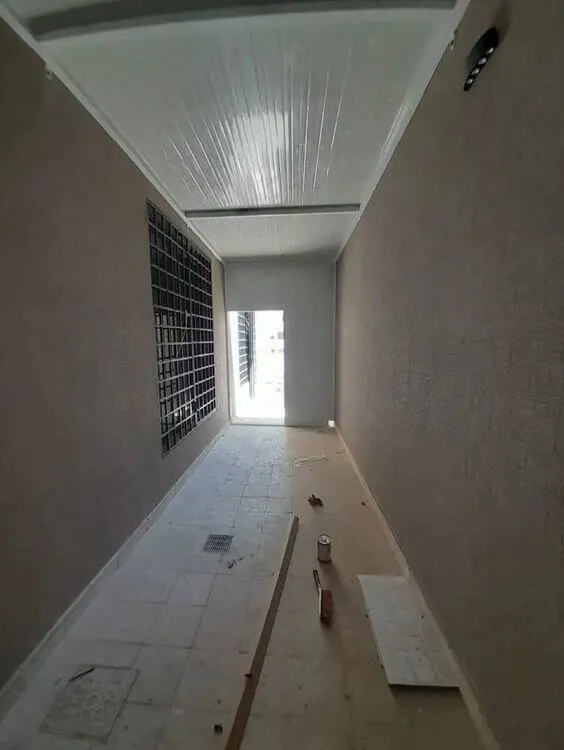 تركيب هناجر ساندوتش بانل: حلول عصرية ومتينة لتلبية احتياجاتك