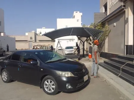 تركيب مظلات حي الحمراء: الحل الأمثل لحماية المساحات المفتوحة