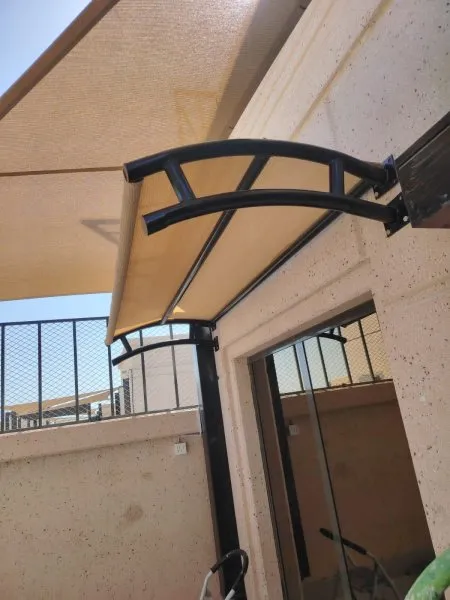 تركيب مظلات حي الحمراء: الحل الأمثل لحماية المساحات المفتوحة