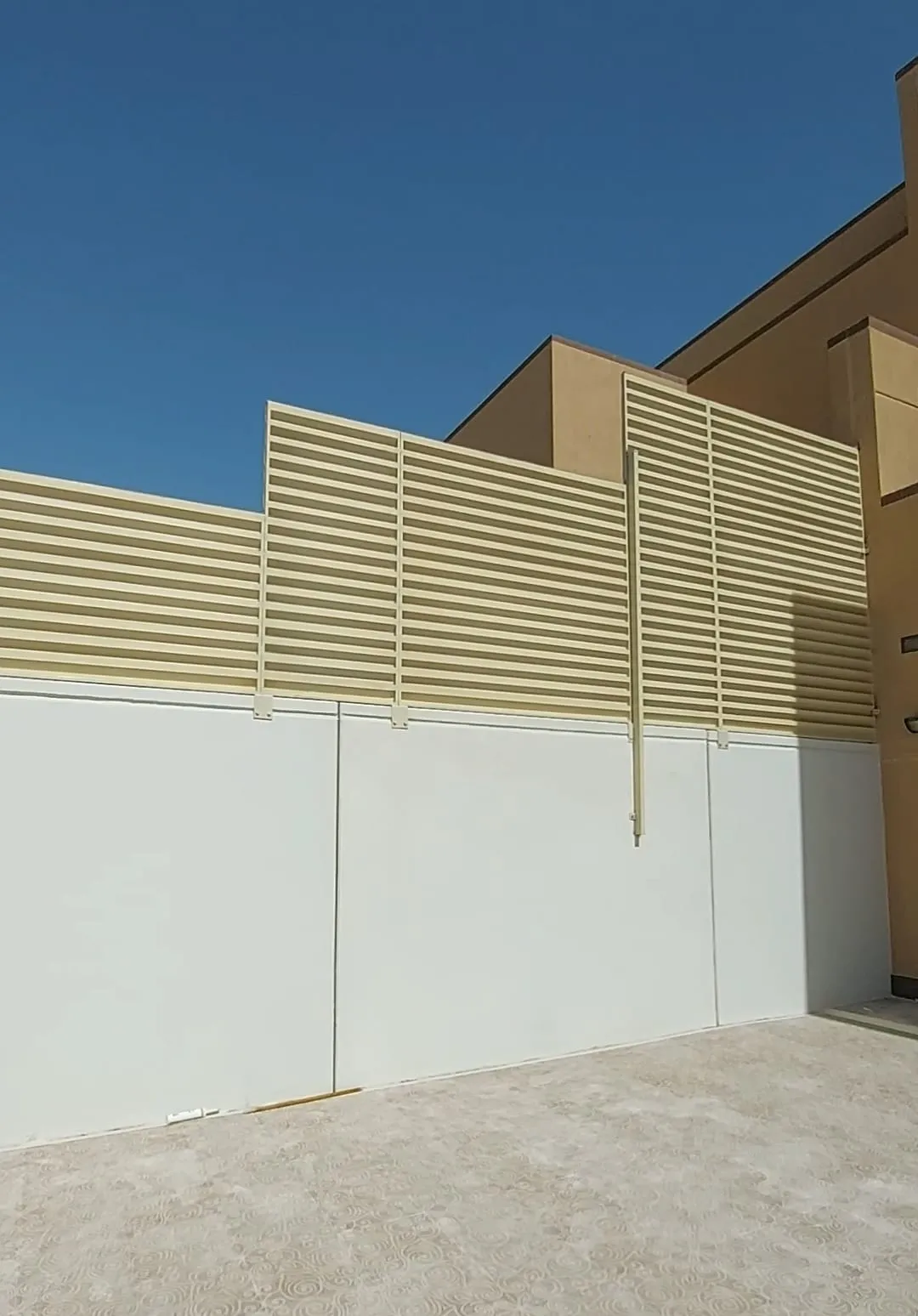 افضل تركيب جميع أنواع السواتر شرائح سواتر قماش حي الحمدانية 