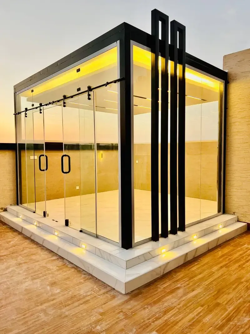 مقاول بناء مجالس زجاجية أنيقة وبسيطة بأقل تكلفة بحي الفيصليه