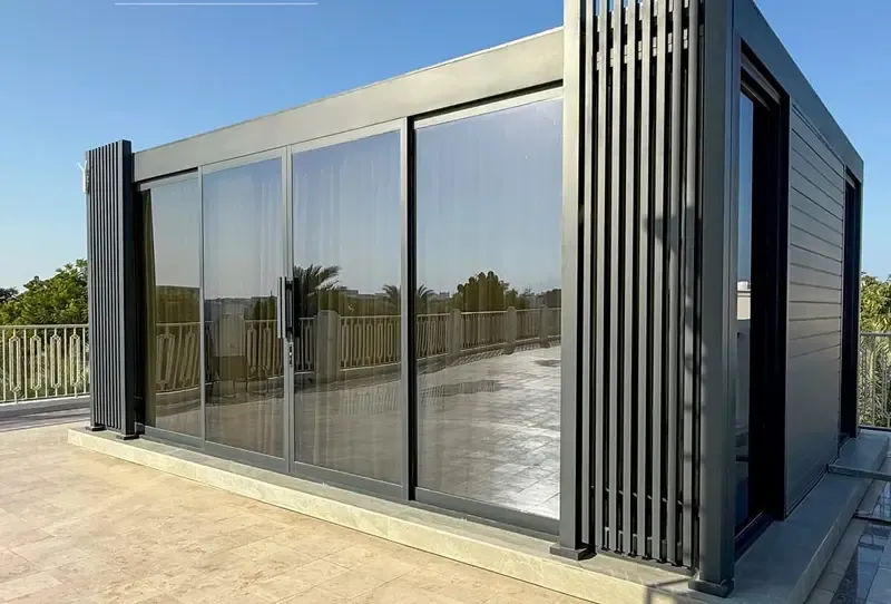 مقاول بناء مجالس زجاجية أنيقة وبسيطة بأقل تكلفة بحي الفيصليه