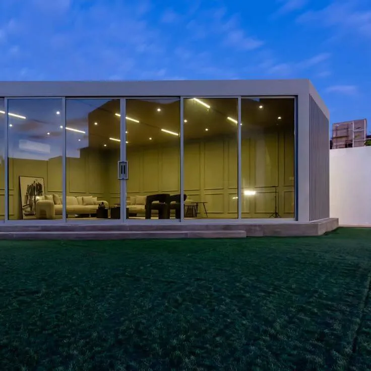 ملاحق خارجية|تركيب ملاحق ساندوتش بانل | ملاحق زجاجية فخمة