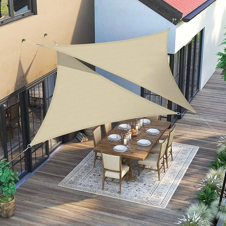 تحويل الفناء إلى واحة بجدة:للمظلات والحدائق ومظلات