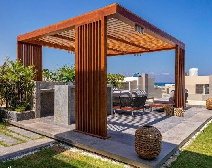 حداد متنقل لتركيب المظلات والبرجولات حي الحمدانية 