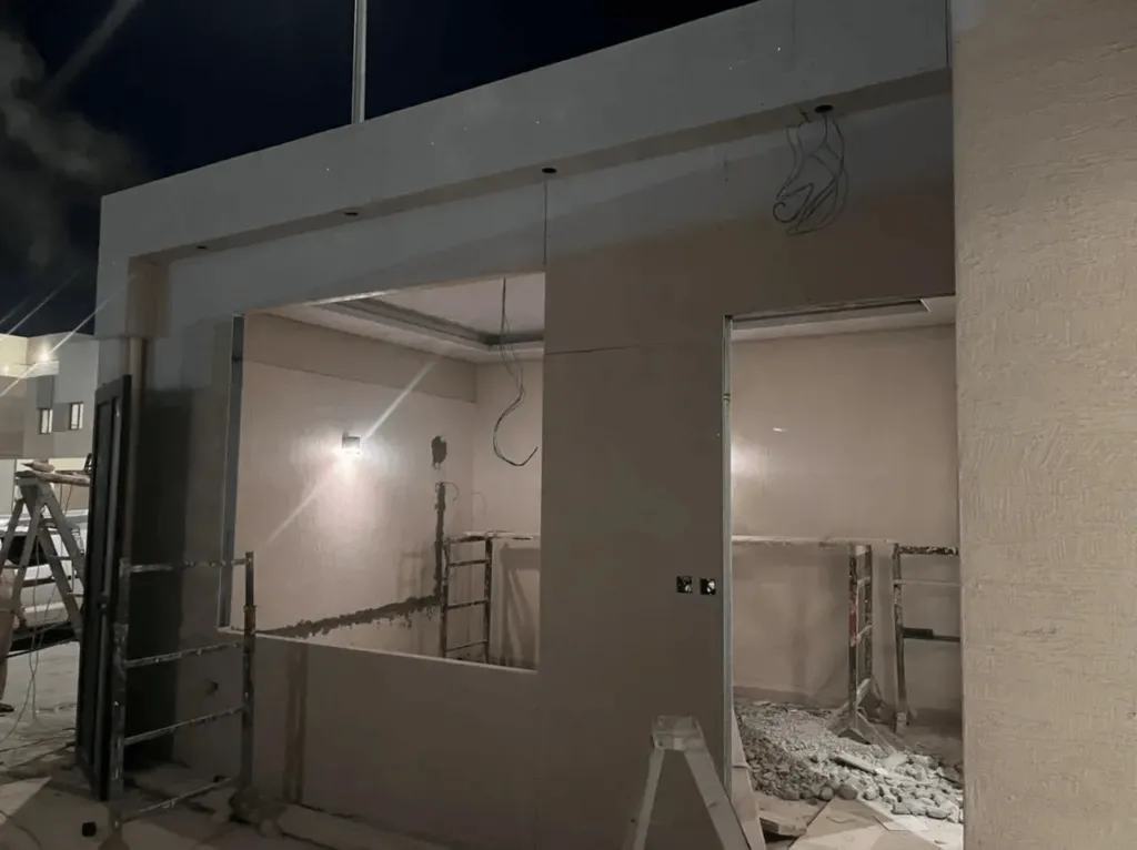 مقاول بناء ملاحق اسمنت بورد وجي آر سي بجدةتصاميم مودرن 2026