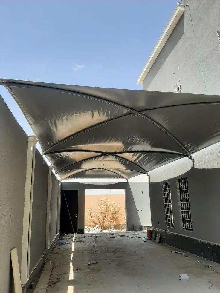 اصلاح مظلات كراج مقوسة بتثبيت آمن بحي الفلاح بجدة 