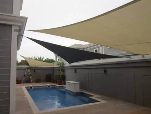 أفضل أنواع قماش مظلات خارجية ومظلات شراع في أبحر الشمالية