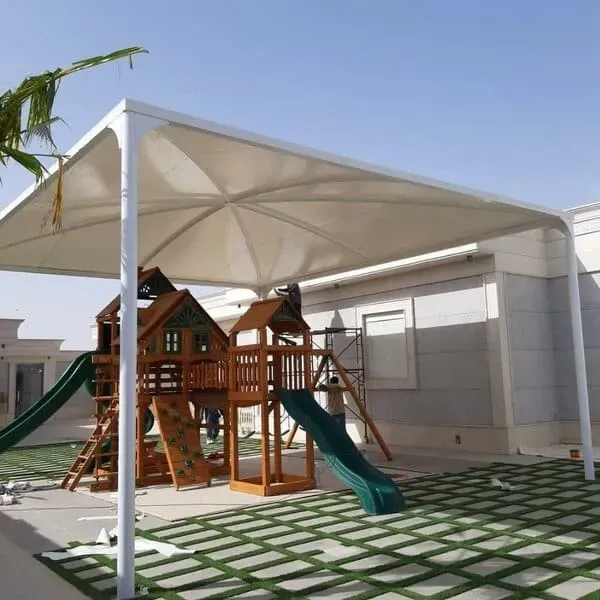 أفضل أنواع قماش مظلات خارجية ومظلات شراع في أبحر الشمالية