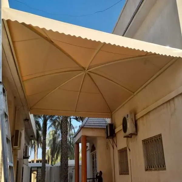 أفضل أنواع قماش مظلات خارجية ومظلات شراع في أبحر الشمالية