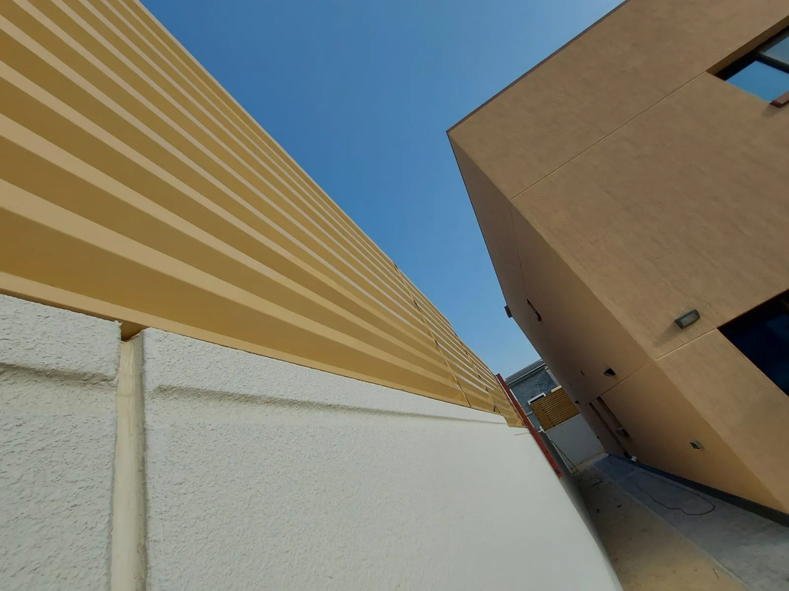 أفضل حداد سواتر حديد مجدول في حي الريان|بخصومات حصرية