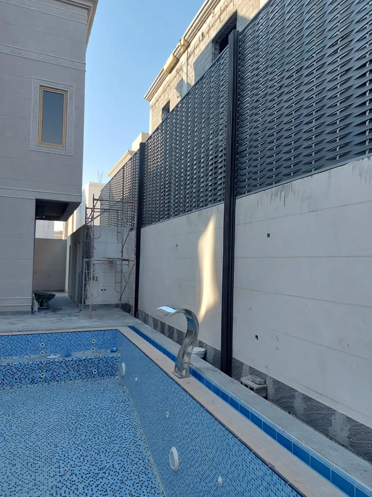 أفضل حداد سواتر حديد مجدول في حي الريان|بخصومات حصرية