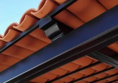 تركيب قرميد الأسطح والملاحق في شمال جدة:الأنواع، الأسعار