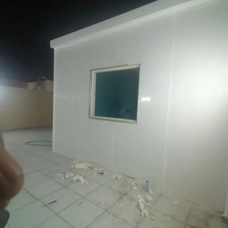 غرف ساندويتش بانل  في جدة:التركيب والتكلفة وأحدث التصاميم