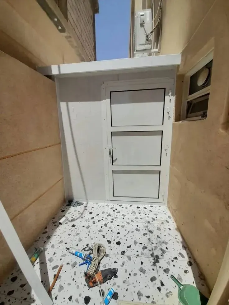 غرف ساندويتش بانل  في جدة:التركيب والتكلفة وأحدث التصاميم