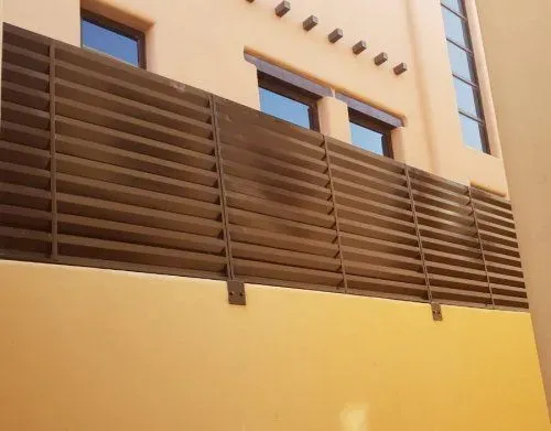 أنواع السواتر باحياء جدة: دليل شامل للأسعار والمميزات