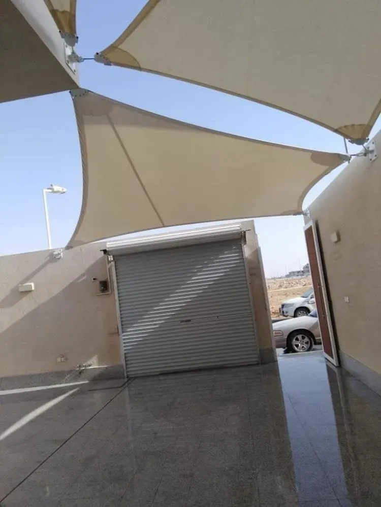 مظلات سيارات والشد الإنشائي والمظلات المتحركةفي حي البساتين 