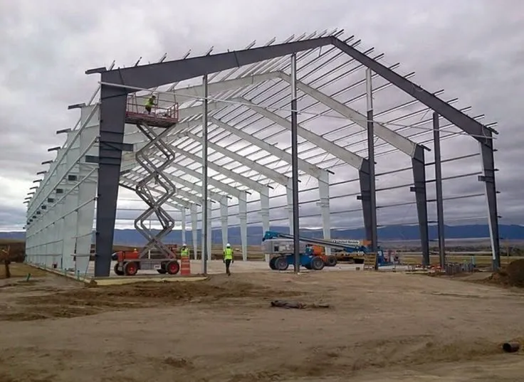 هناجر ومستودعات وغرف سندويش بانل بحي الأندلس:لأفضل الحلول 