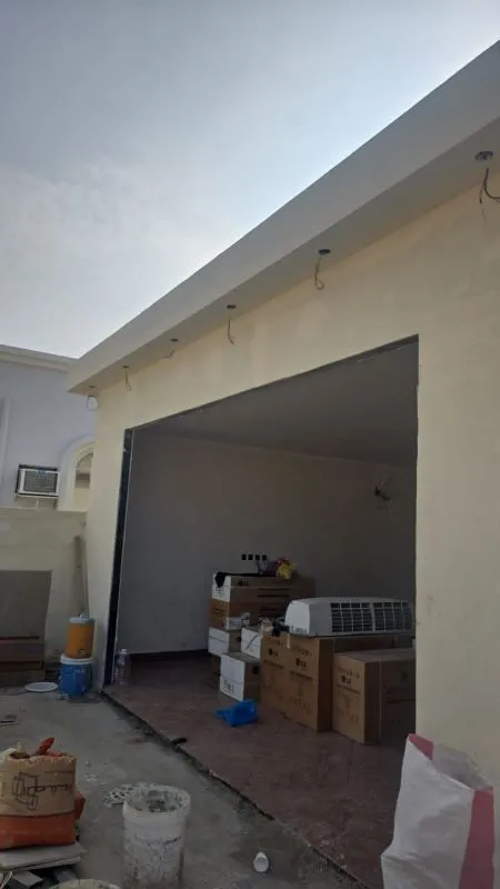 مقاول بناء ملاحق بجدة | تفصيل ملاحق ومجالس خارجية مودرن 2026