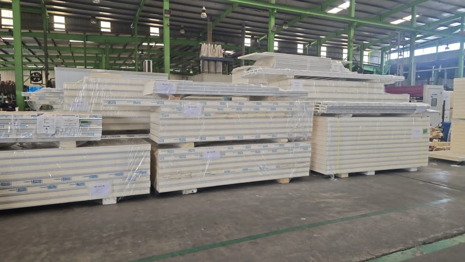 تركيب الساندوتش بانل باحياءجدة الأنواع، الأسعار، وأفضل شركات