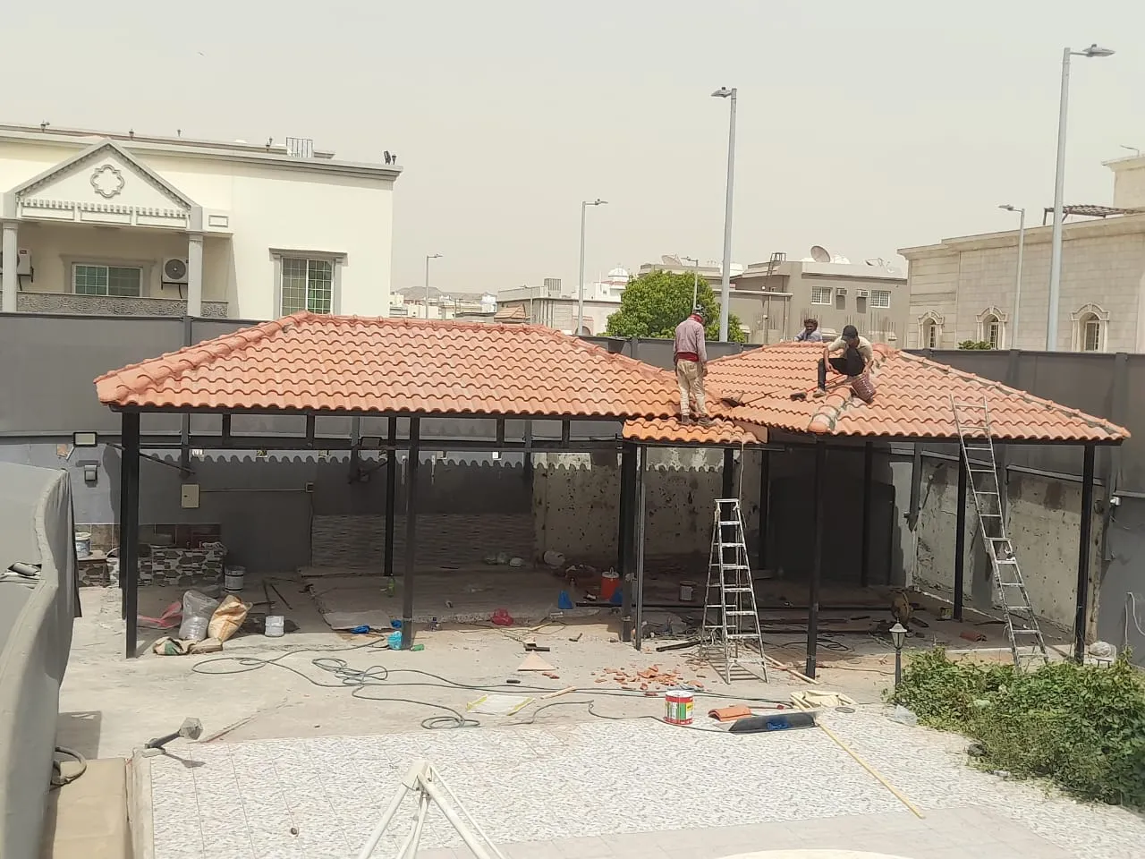 أنواع القرميد وبديل القرميد بجدة لعام2026:لشراء والتركيب