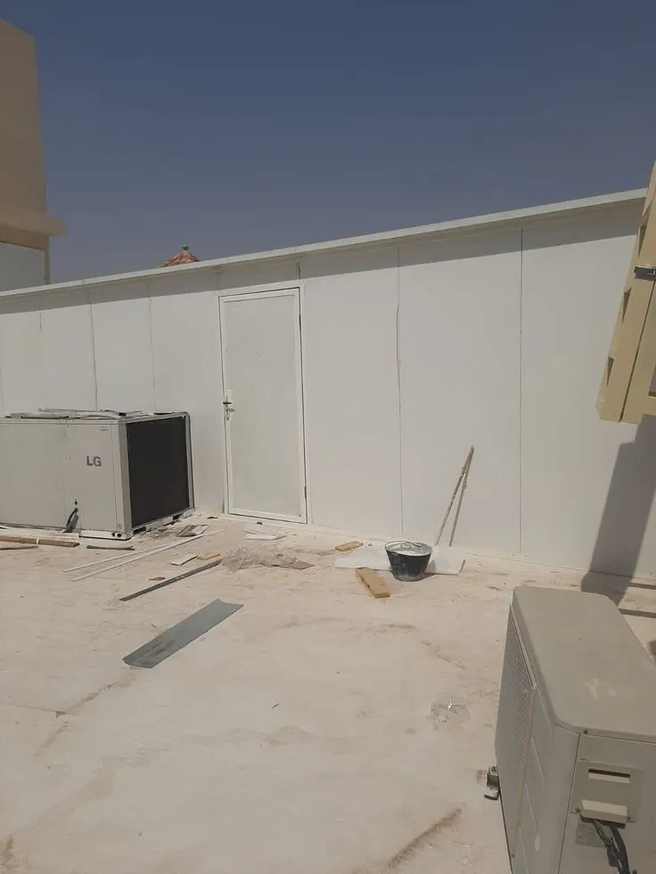 مقاول تركيب ساندوتش بانل حي الفروسية|تصميم ملاحق وغرف عازلة 