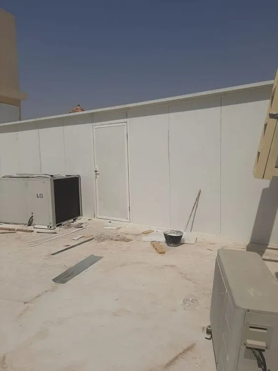 مقاول تركيب ساندوتش بانل حي الفروسية|تصميم ملاحق وغرف عازلة 