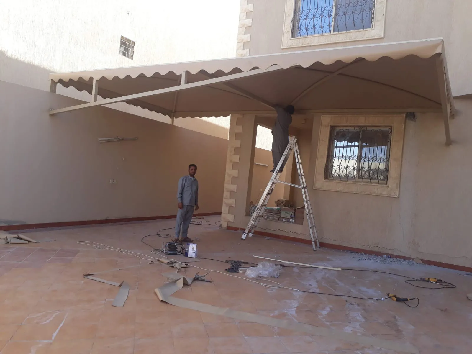 أفضل أنواع مظلات مسابح ومظلات خارجية للمنازل حي النعيم 